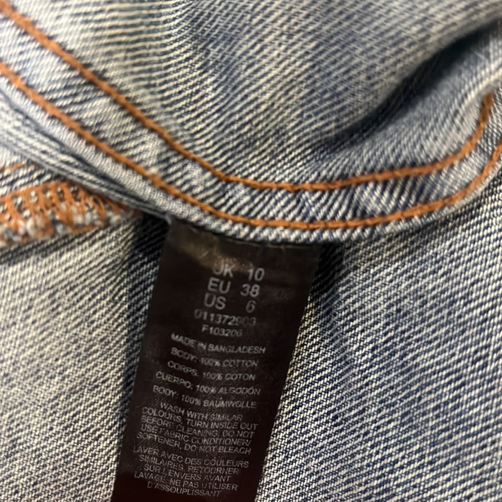 Asos - Cropped Jean Jacket - US Size 6 - Picture 14 of 16